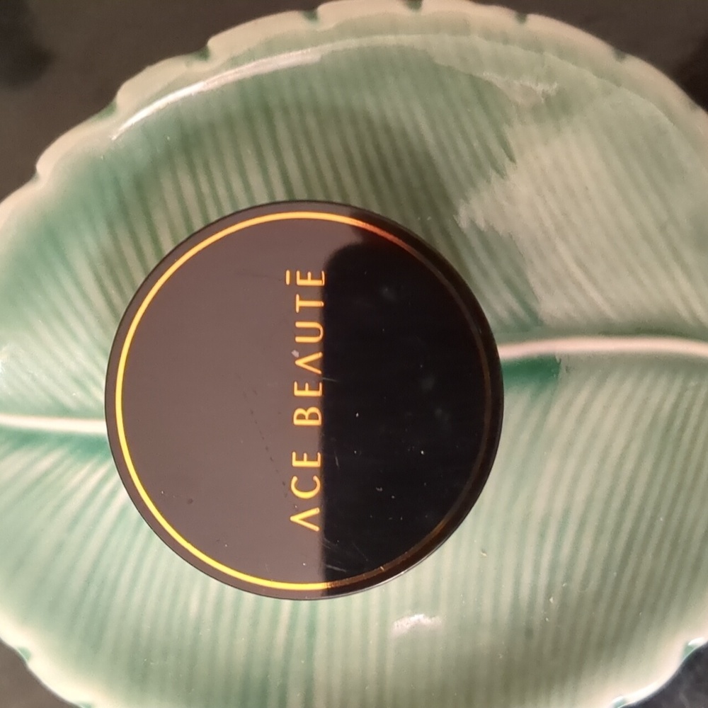 Loose Setting Powder - Picture 4 of 5